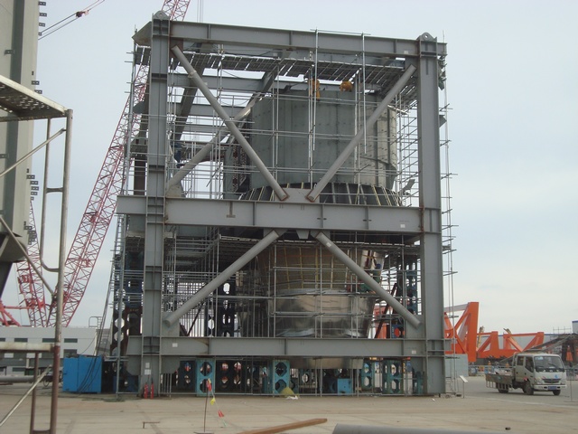 給德國Polysius(ThyssenKrupp)公司制作的旋風筒港口組裝
